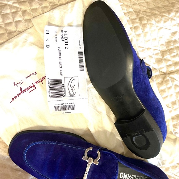 Salvatore Ferragamo Ultra-blue V Suede Calf Loafers - Picture 1 of 12